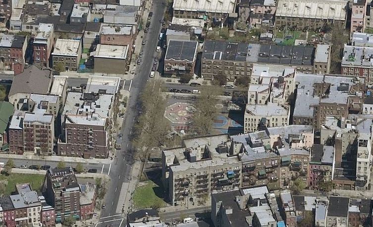 williamsburg: bedford av - 9th str